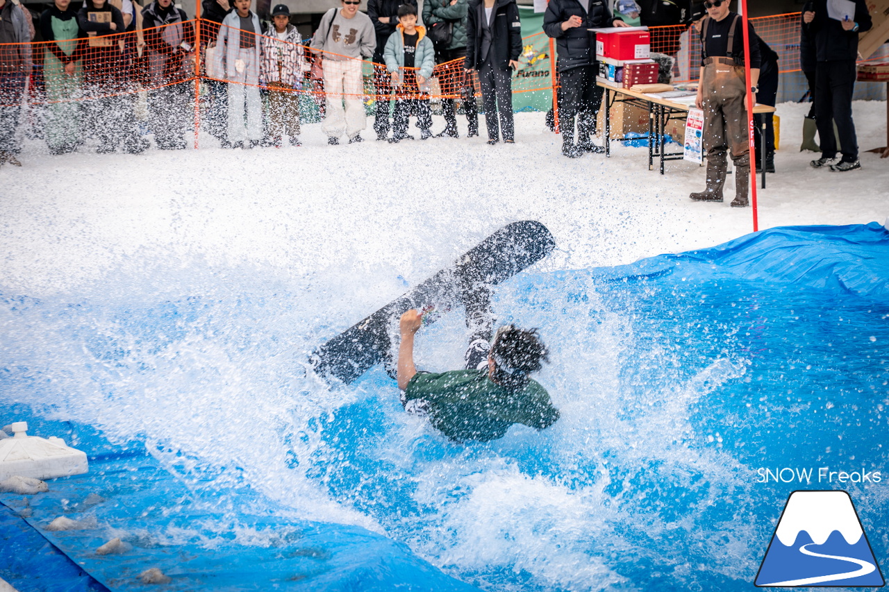 富良野スキー場｜いよいよインターナショナルなイベントに？！春シーズン恒例『第13回 Pond Skimming 池渡り』開催～♪